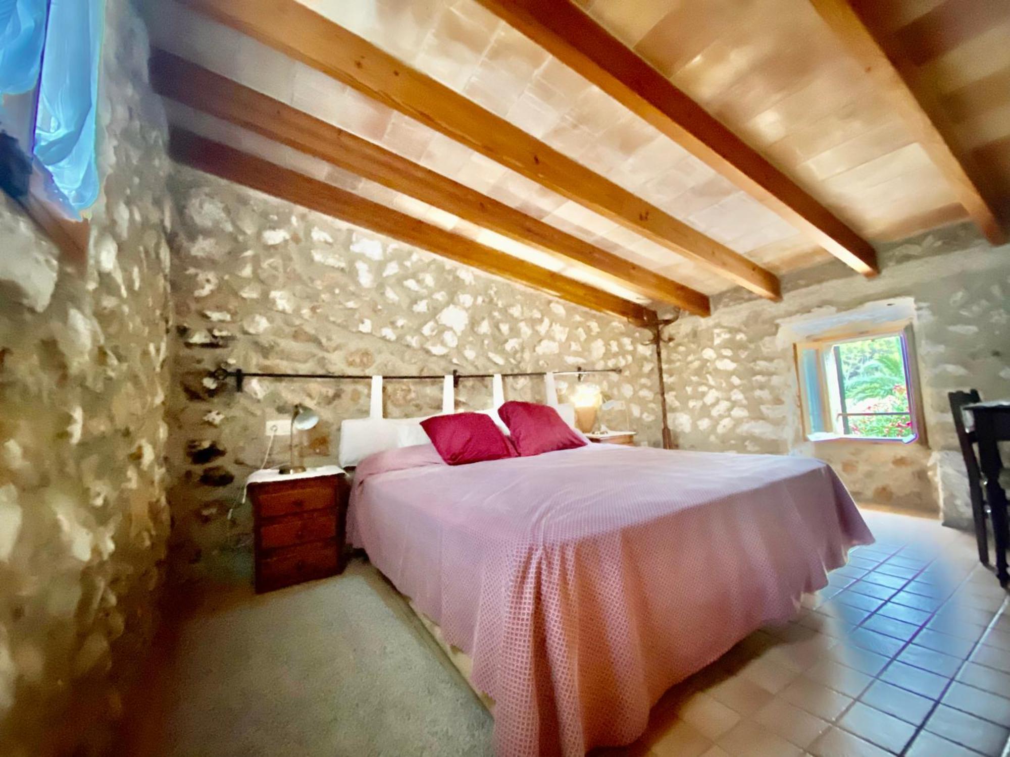 Puerto De Pollensa Villas And Apartments, With Private Mountain Ideal For Runners, Trailers,Near Puerto Pollensa Beach Approximately 5 Minutes Walking, Unique Experience In A Ullal Old Typical Mallorca House With Private Mountain And Near To The Beac Exterior photo