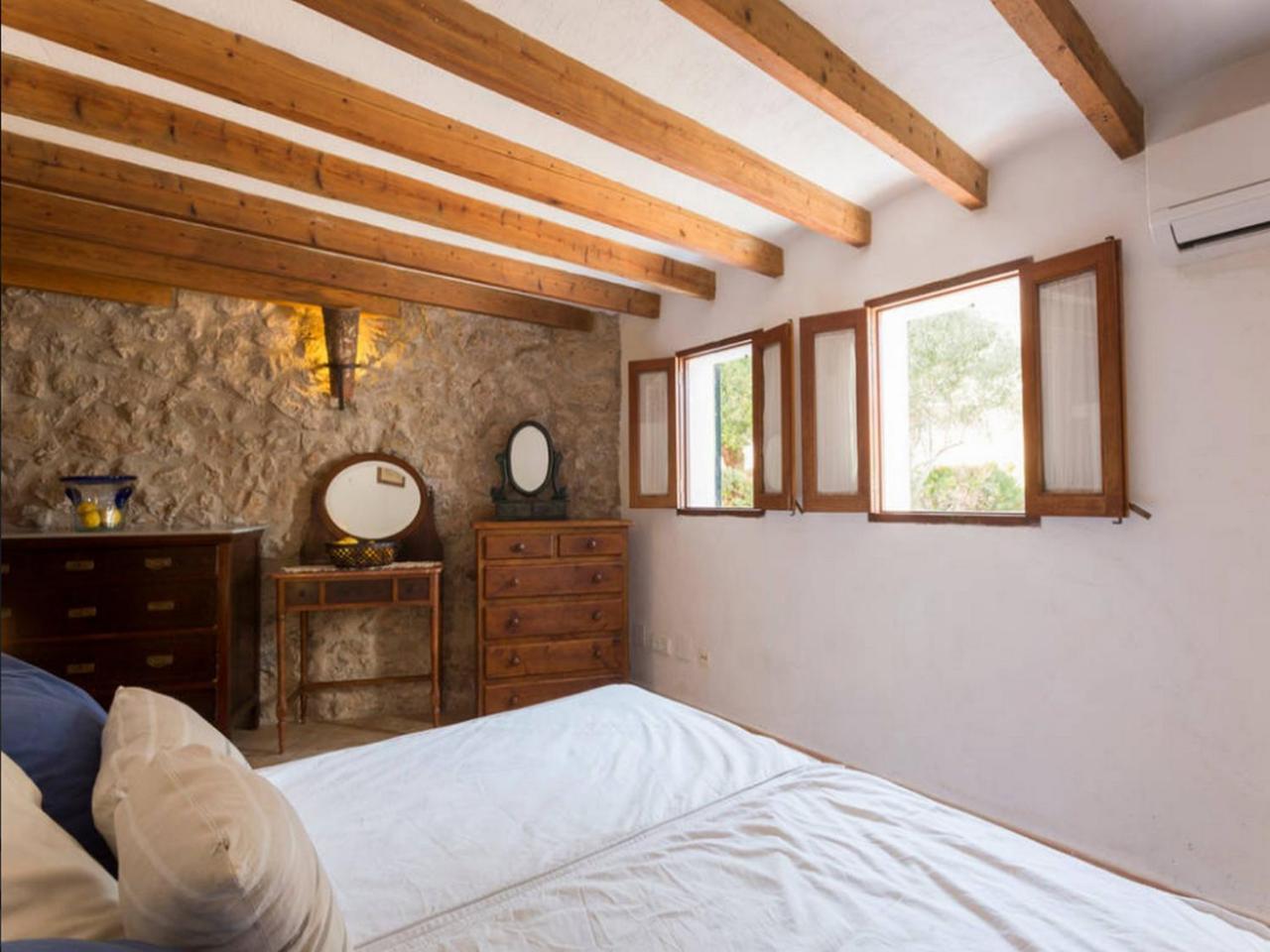 Puerto De Pollensa Villas And Apartments, With Private Mountain Ideal For Runners, Trailers,Near Puerto Pollensa Beach Approximately 5 Minutes Walking, Unique Experience In A Ullal Old Typical Mallorca House With Private Mountain And Near To The Beac Exterior photo